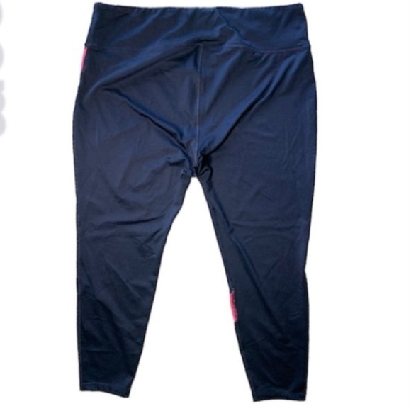 Crown & Ivy Curvy Navy Athletic Leggings w/ Pink Diagonal Band, [Sz 3X] NWOT - Picture 5 of 6